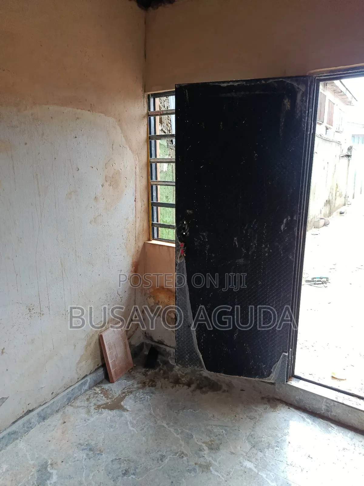 Studio Apartment in Ogunlana-Drive, Surulere for rent