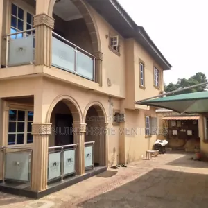 11bdrm Duplex in Unity Estate, Agric for sale