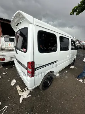 Suzuki Every 2010 White