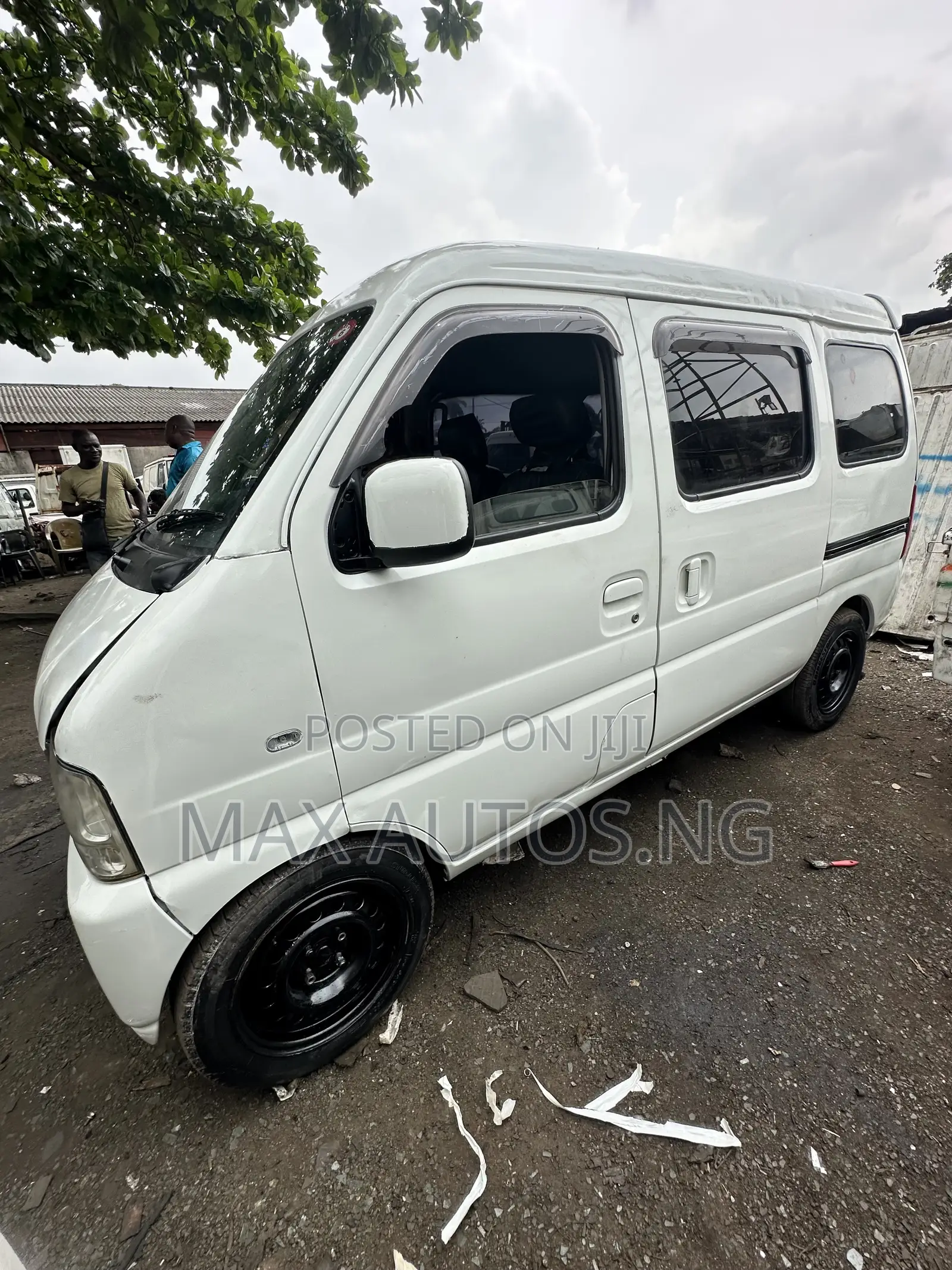 Suzuki Every 2010 White