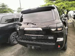 Toyota Sequoia Platinum 4x4 2018 Black