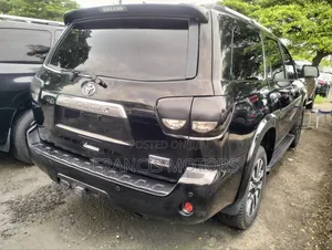 Toyota Sequoia Platinum 4x4 2018 Black