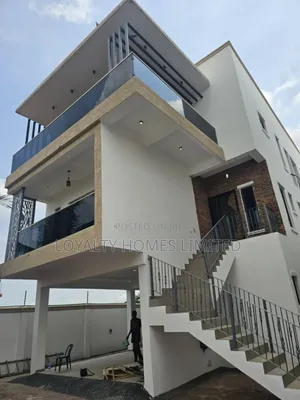 4bdrm Townhouse/Terrace in Magodo for sale
