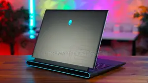 New Laptop Dell Alienware M18 R2 64GB Intel Core I9 SSD 4T