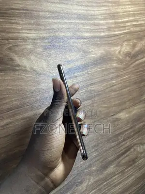 Apple iPhone 11 Pro Max 64 GB Gold