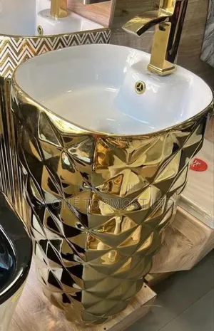 Standing Basin (Pineapple Design)