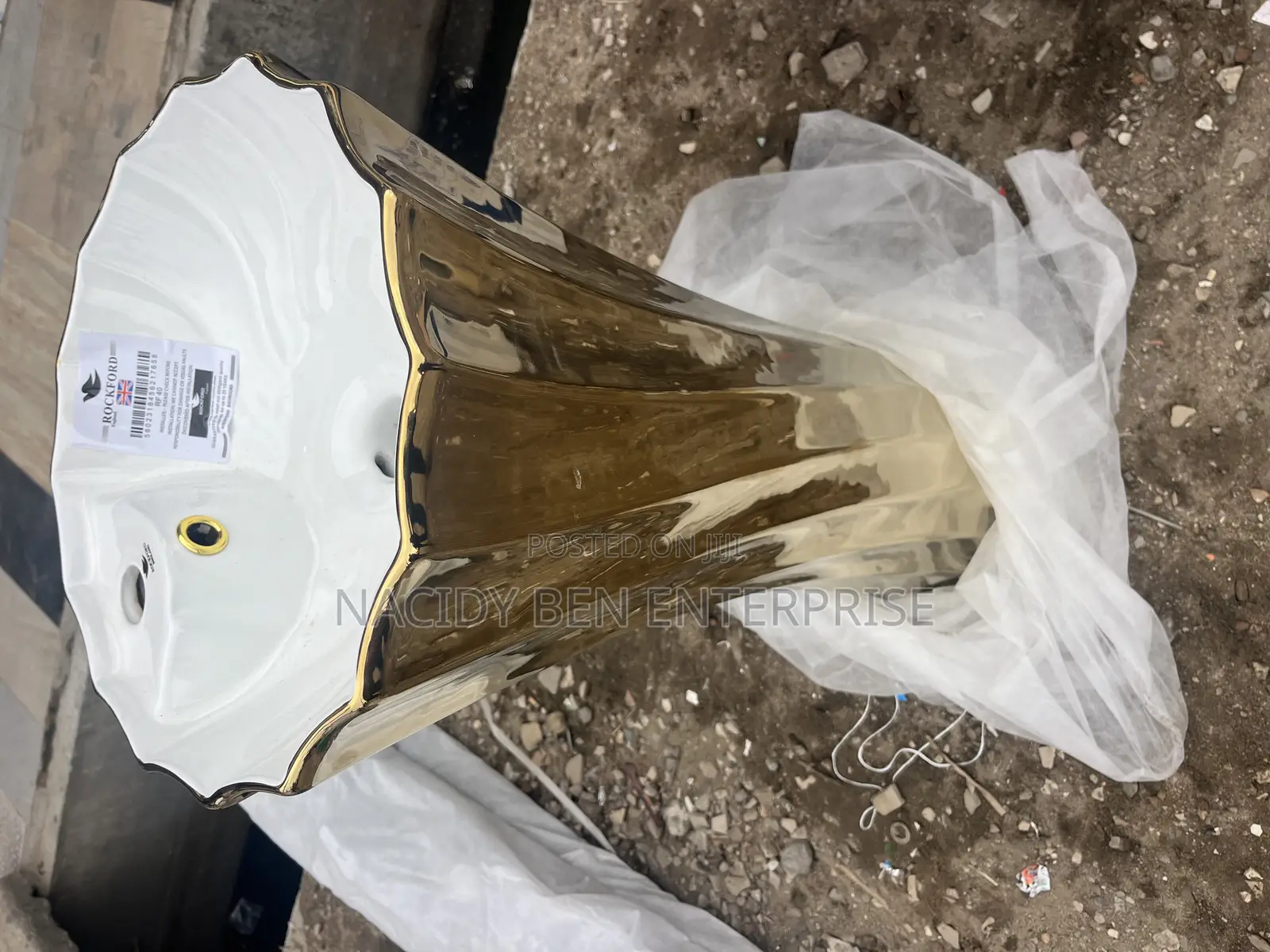 Gold Standing Basin