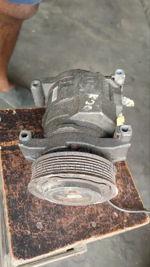 Ac Compressor for Honda Accord 04 4 Plug