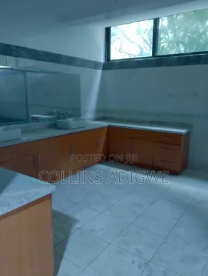 3bdrm Apartment in Chevron for rent