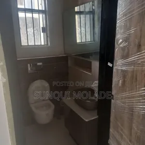 4bdrm Duplex in Off Ahmadu Bello Way for rent