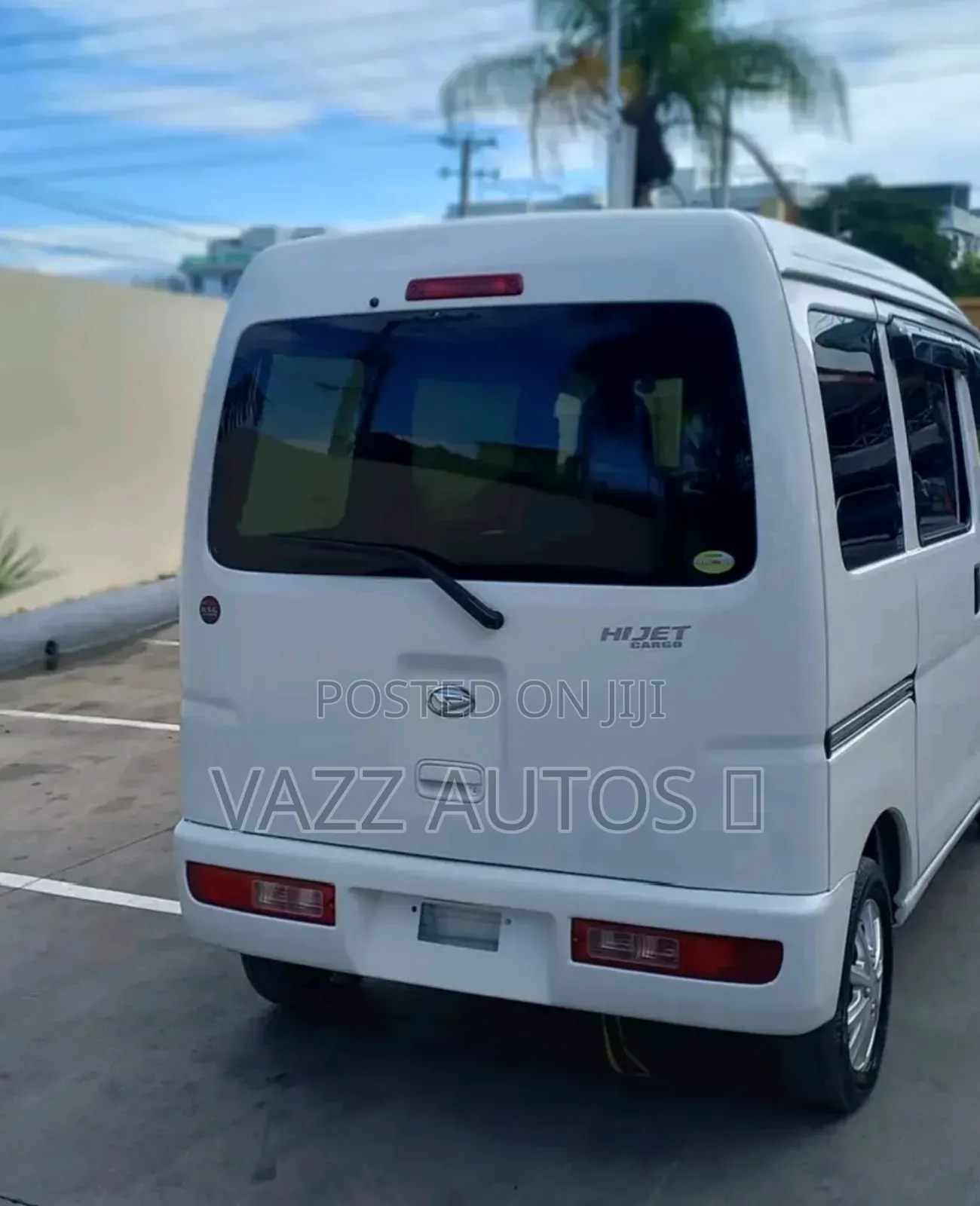 New Daihatsu Hijet 2016 White