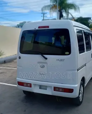 New Daihatsu Hijet 2016 White