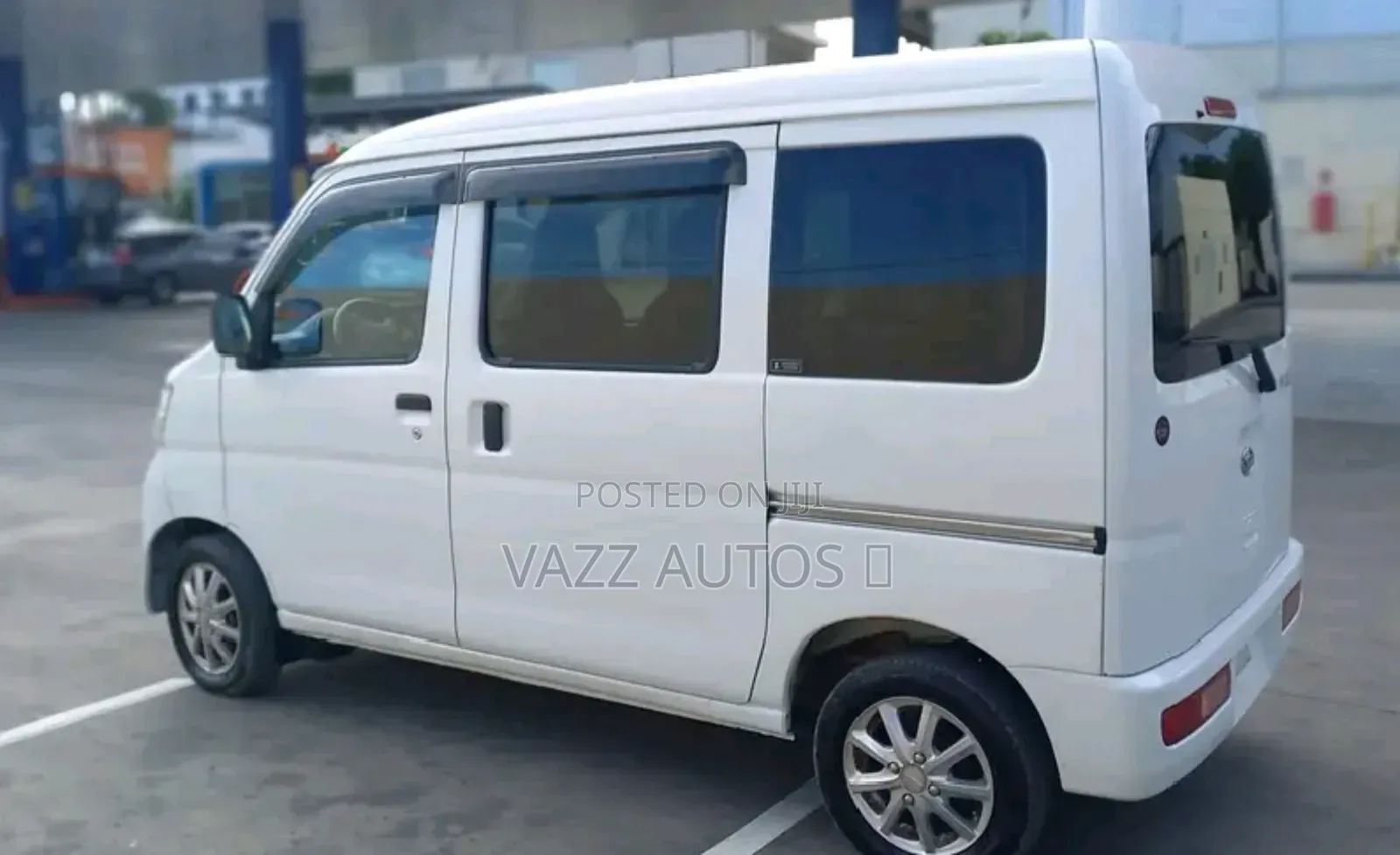 New Daihatsu Hijet 2016 White