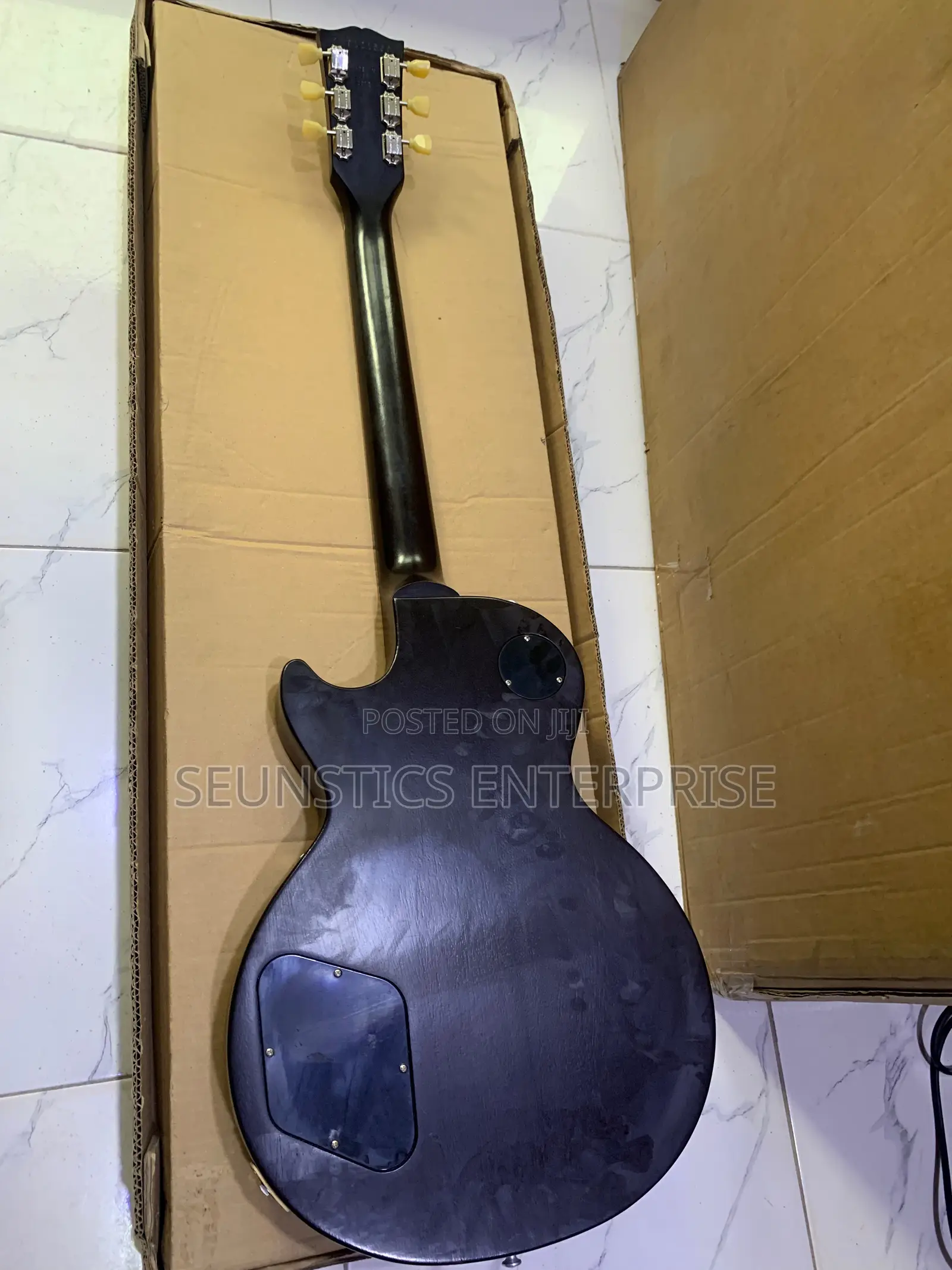 Quality Gibson 2012 Les Paul Studio 50’S Guitar