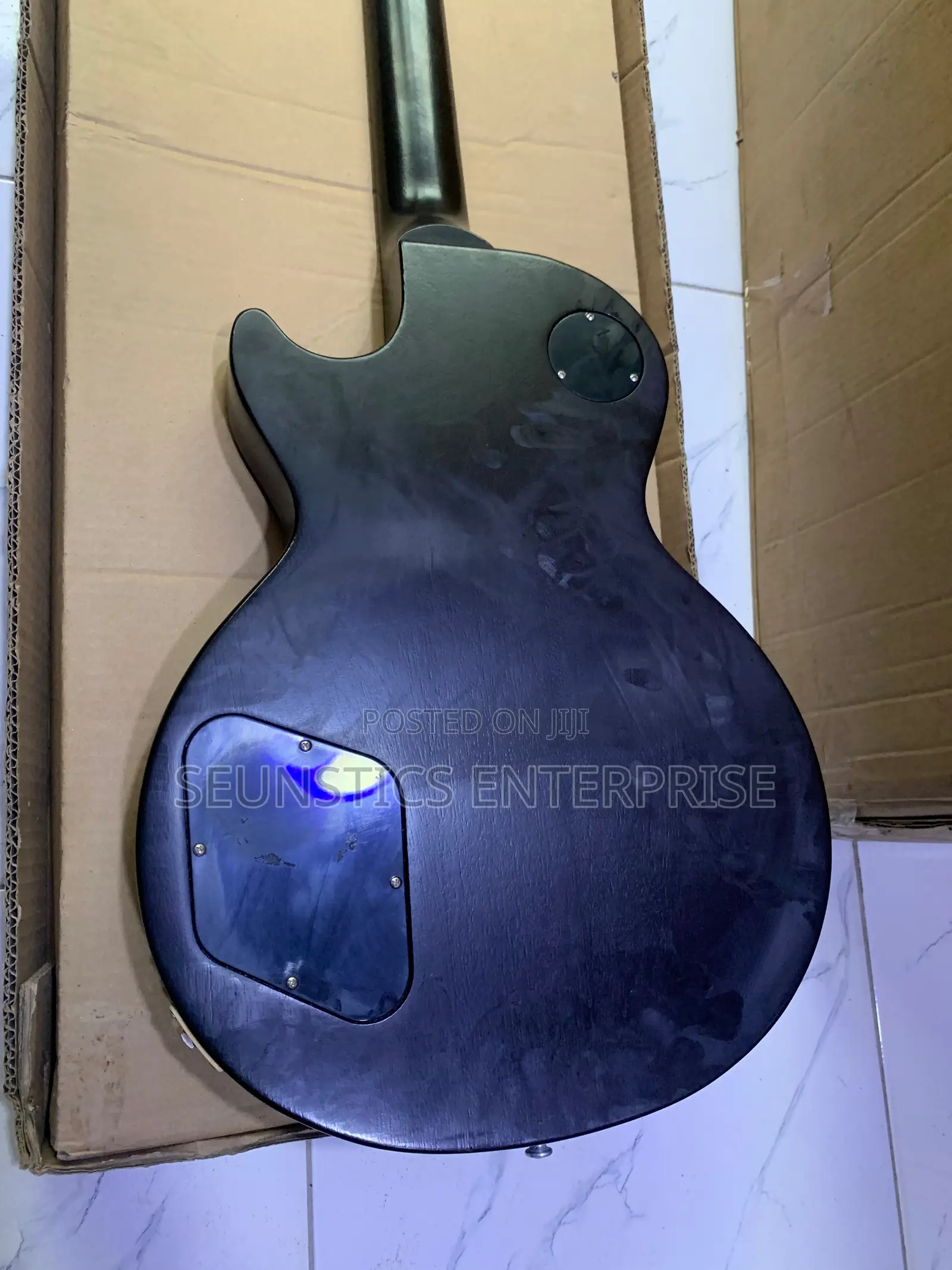 Quality Gibson 2012 Les Paul Studio 50’S Guitar