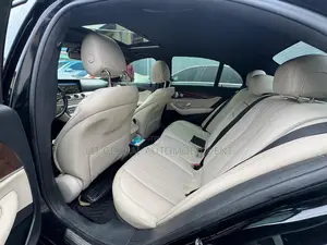 Mercedes-Benz E300 Base RWD Sedan (2.0L 4cyl 9A) 2017 Black