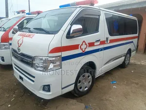 Toyota Grand HiAce 2016 White