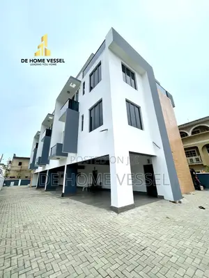 5bdrm Townhouse/Terrace in Ajah for sale