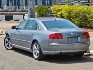 Audi A8 L 4.2 Quattro 2010 Gray