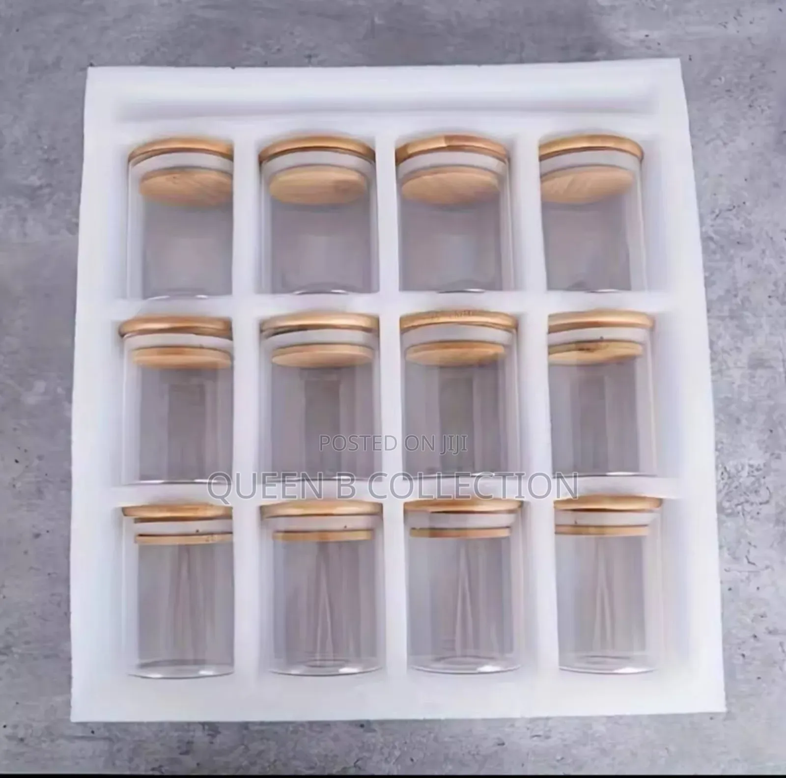 12 Pieces Spice Jar Set.