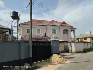 5bdrm Duplex in Osongama Estate Uyo for sale