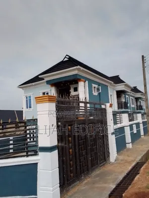 Mini Flat in Grammar School, Erunwe for rent
