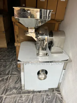 Spice Grinder Standing