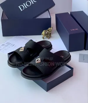 Dior Quality Black Slippers