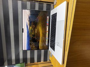 Laptop Apple MacBook Pro 2021 M1 16GB Apple M1 Pro SSD 512GB