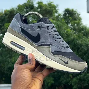 Original Nike Airmax 1 Medium Ash Grey Sneakers