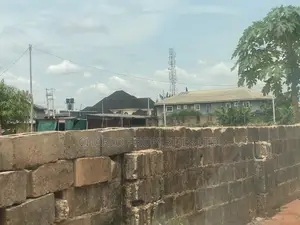 Genuine 200ft by 200ft(4plots) on a Tarred Road in Ugbor