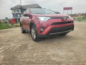 Toyota RAV4 Limited FWD (2.5L 4cyl 6A) 2017 Red