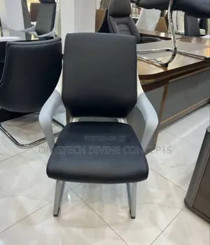 Photo - Classy Office Visitors Chair Black and White