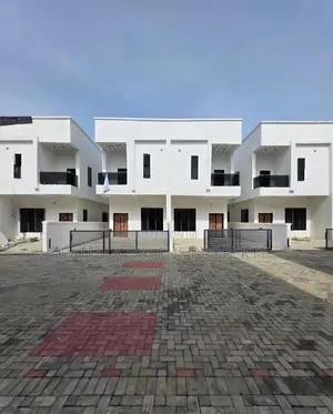 4bdrm Duplex in Lekki for sale