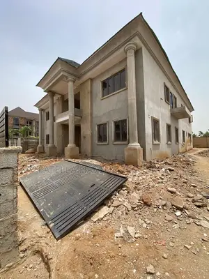 Newly Built 7 Bedroom Detached Duplex in Jahi