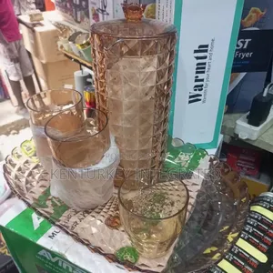 Brown-Tinted Glass Decanter Set With Diamond-Cut Pattern