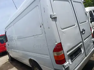 Mercedes-Benz Sprinter 2010 White