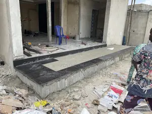 Tiler Tiling Job