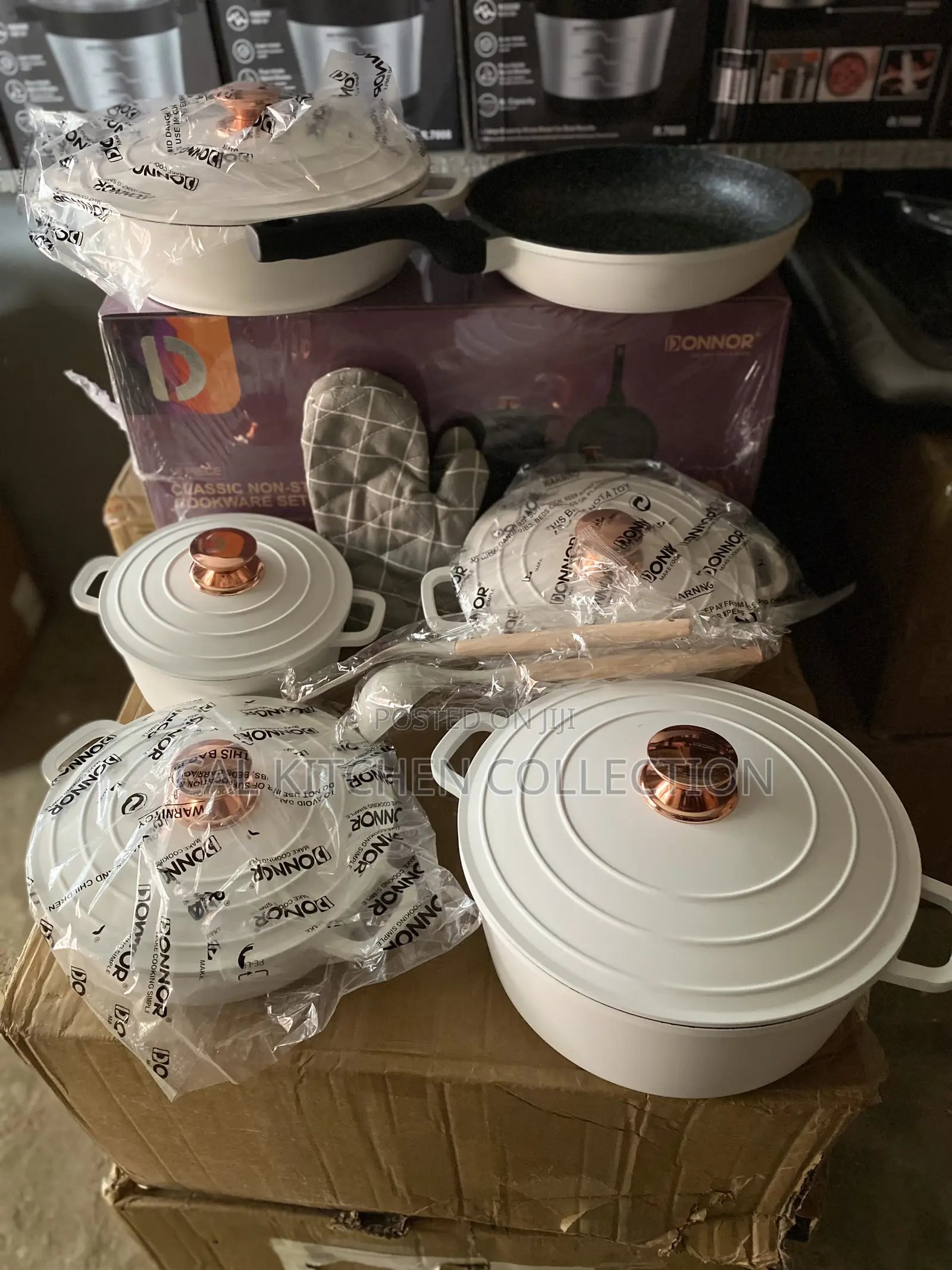Donnor 18 Pieces Non Stick Cookware Set