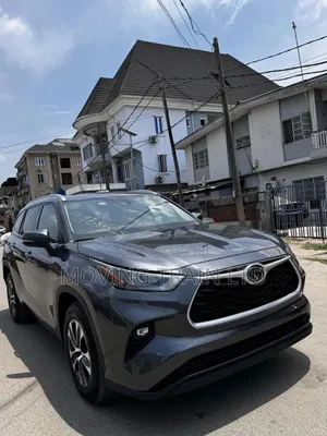 Toyota Highlander XLE AWD 2020 Gray
