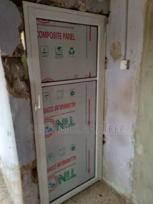 Aluminum Bathroom and Toilet Door