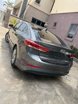 Hyundai Elantra Limited 2019 Gray