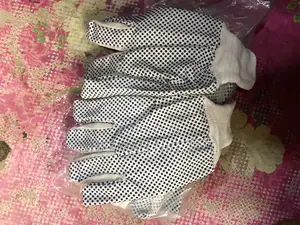 Dotted Hand Gloves