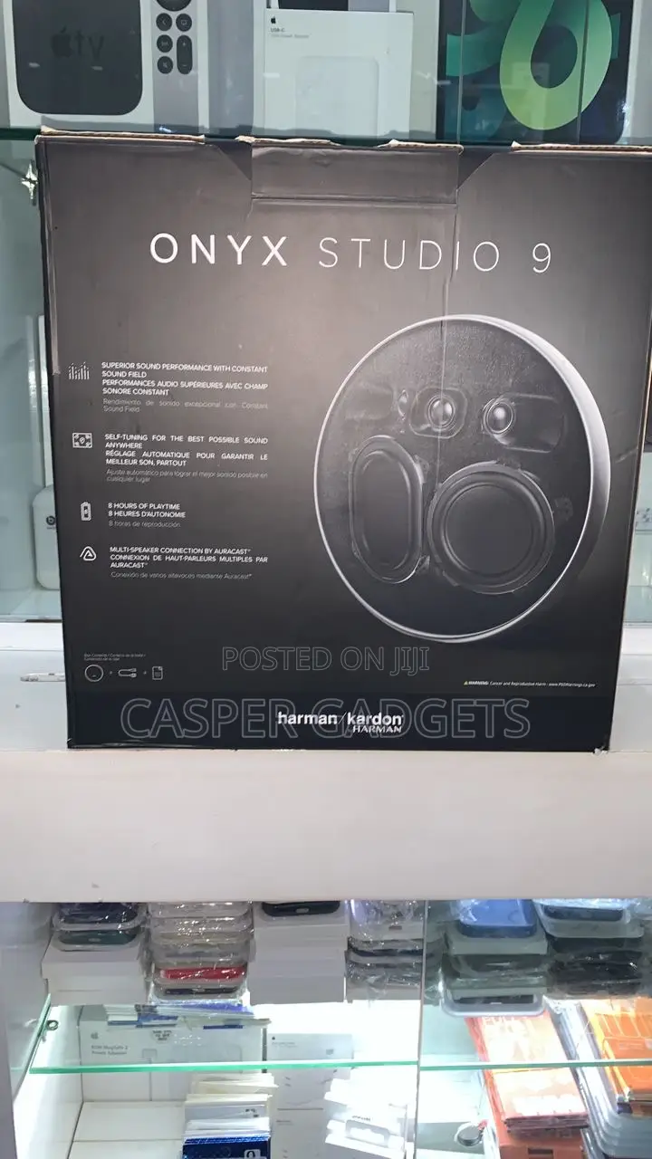 Onyx Studio 9 Black