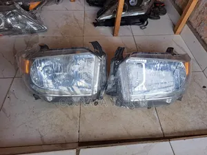 Hheadlamp Toyota Tundra 2015 Model