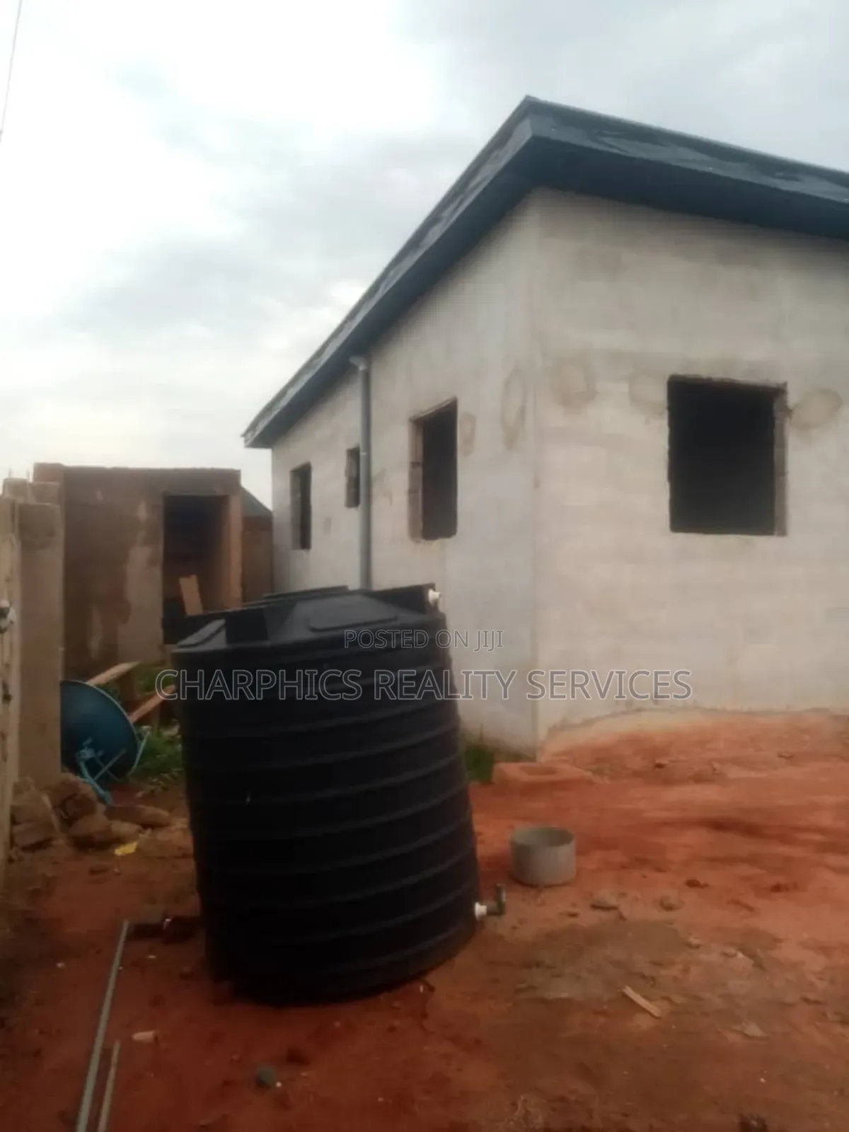 3bdrm Bungalow in Aniocha South for sale