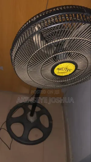 Photo - Used Medium Fan