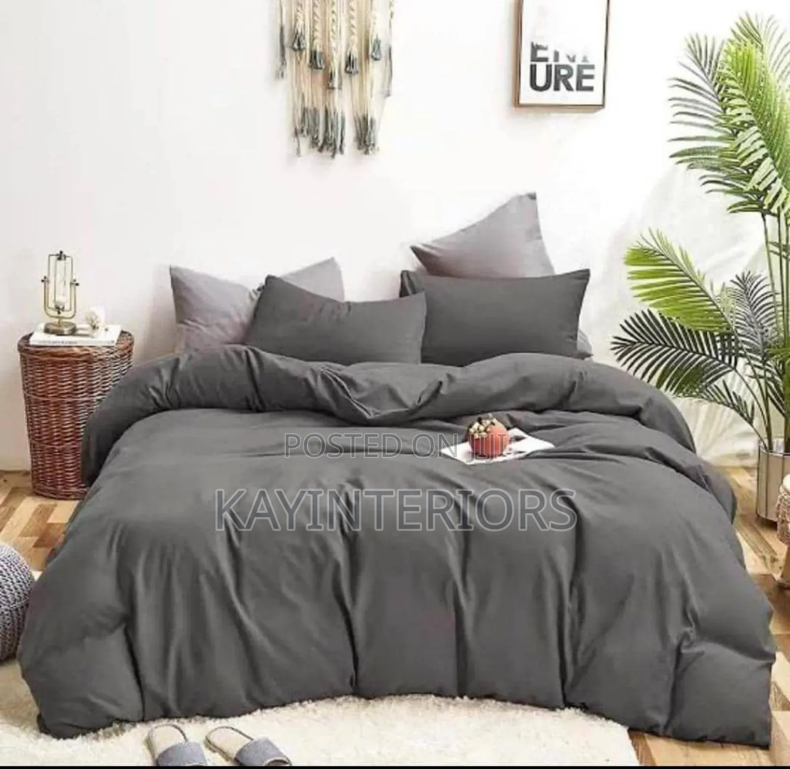 Quality Plain Duvet Set With Bedsheets and 4 Pillowcase