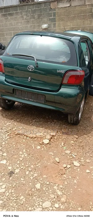 Toyota Yaris 1.0 2004 Green