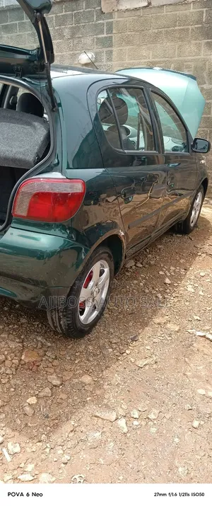 Toyota Yaris 1.0 2004 Green